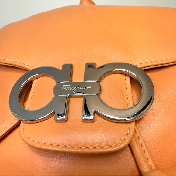 SALVATORE FERRAGAMO Backpack Gancini Leather Orange - Picture 7 of 14